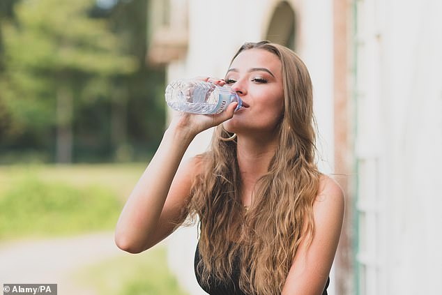 Experts caution about a dangerous Ozempic side effect amidst the extreme heat in America.