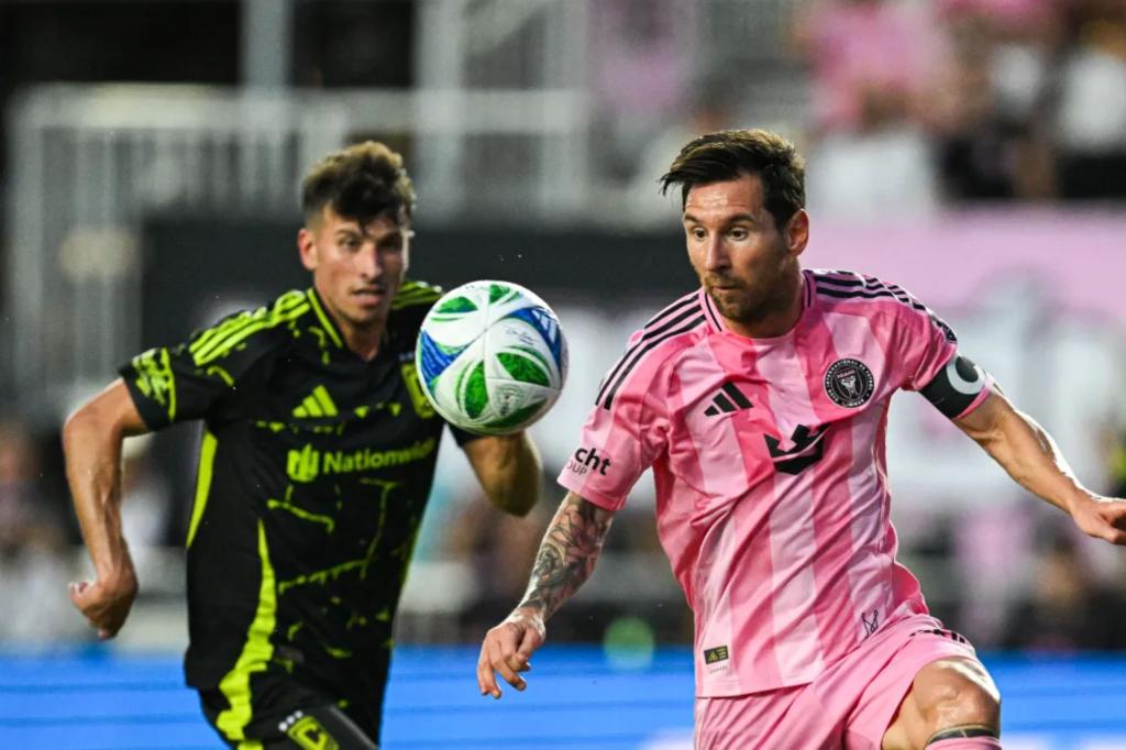 FIFA reduces ticket prices for Club World Cup first match