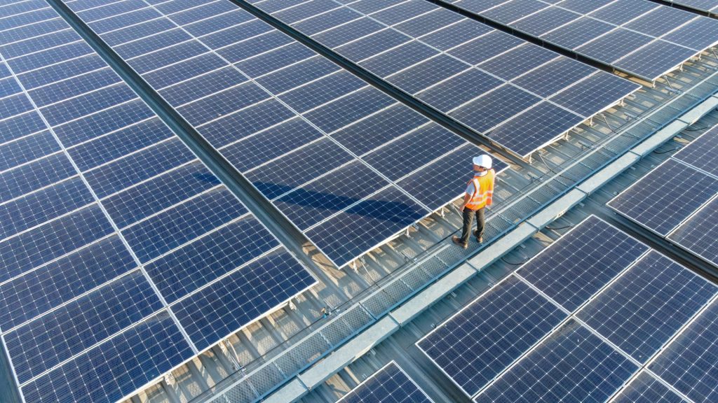 Family offices increase investment in private credit and infrastructure amid private equity decline, survey reveals