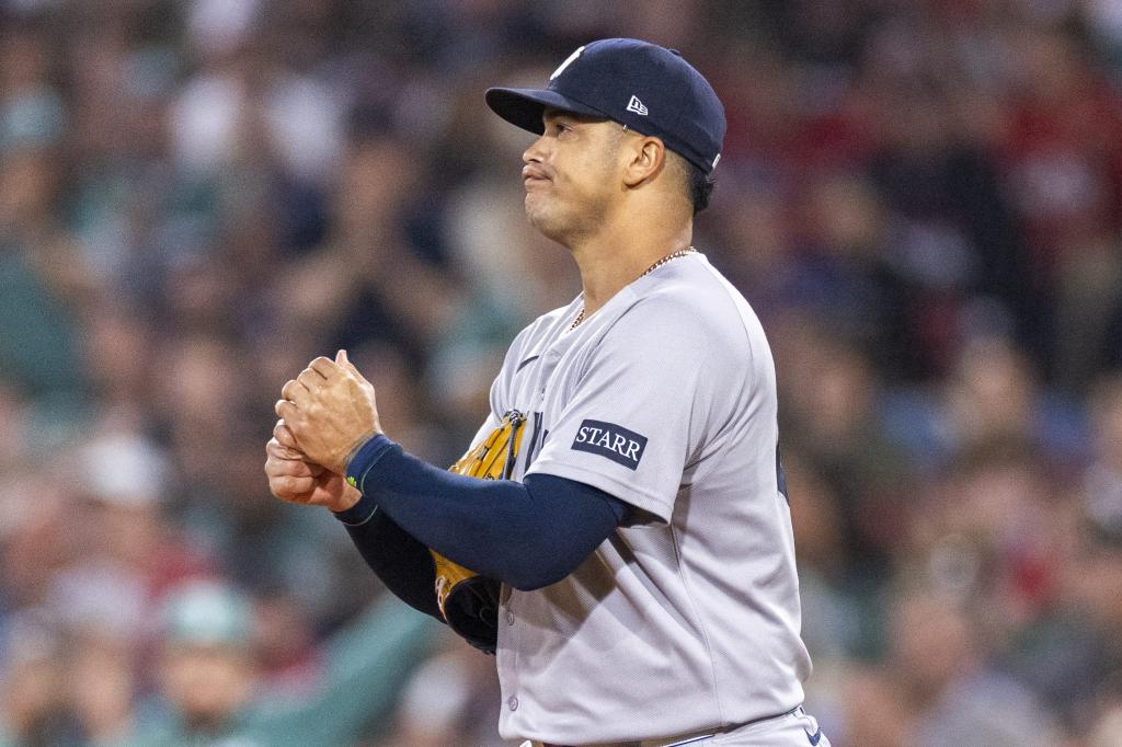 Fernando Cruz of the Yankees placed on injured list again after sustaining injury with a medicine ball