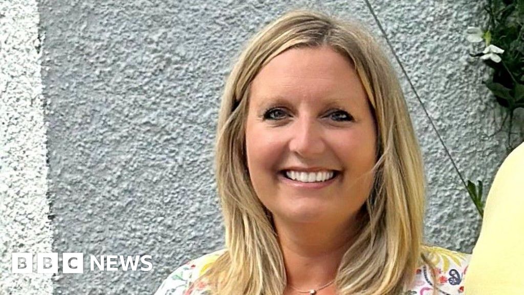 First operation replaces cancerous breast with a transplanted one