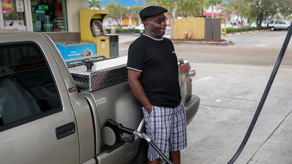 Gas prices won't increase if Iran shuts the Strait of Hormuz, according to a GasBuddy expert.