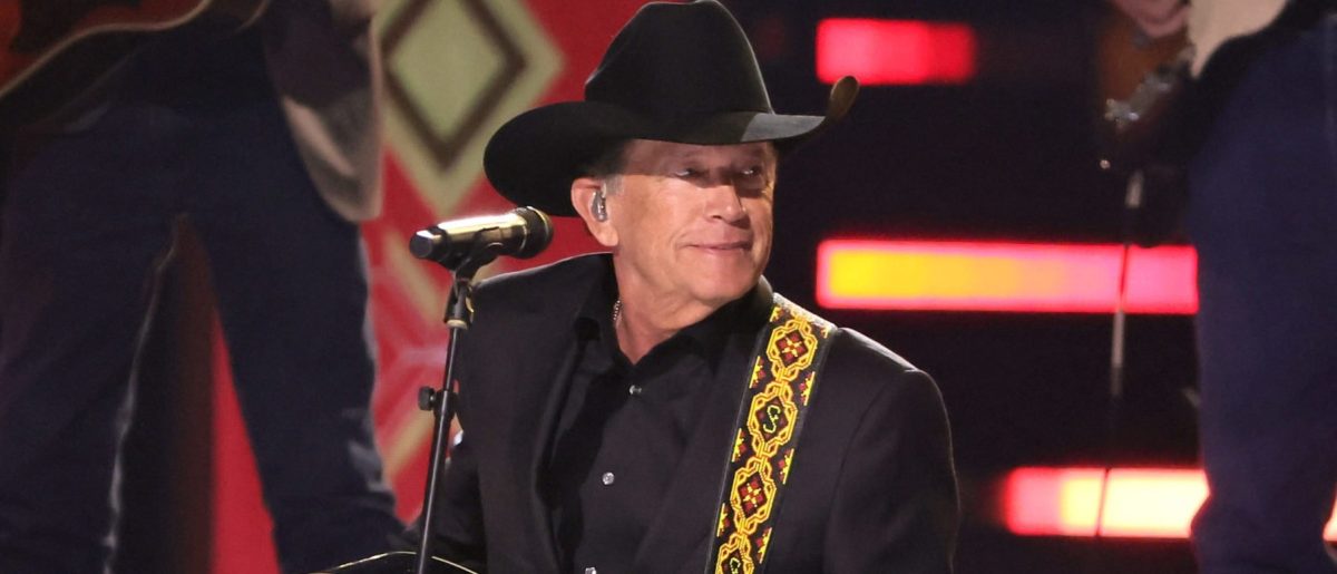 George Strait Surprises Injured Veteran With a New Home