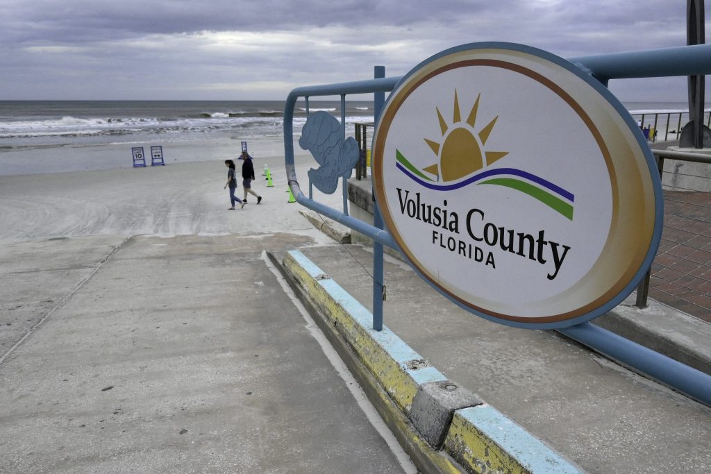 Honeymooner from Colorado dies due to unusual lightning strike at Florida beach