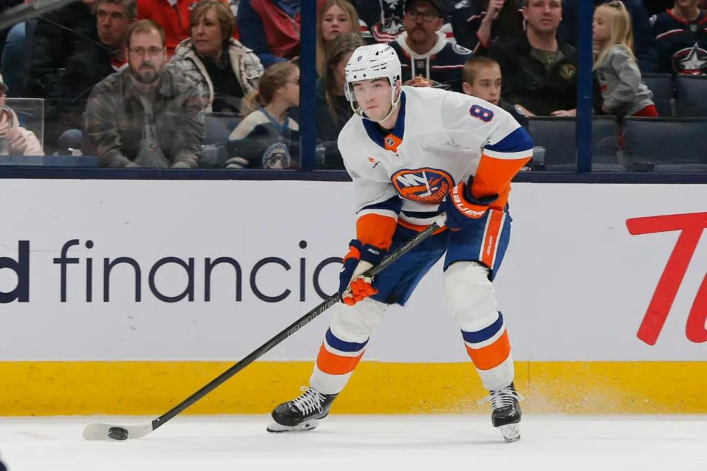 Islanders send Noah Dobson to Canadiens in draft-day changes