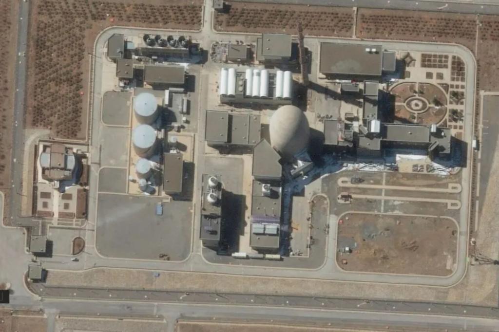 Israel warns residents near Iran's Arak heavy water reactor to evacuate due to potential airstrikes.