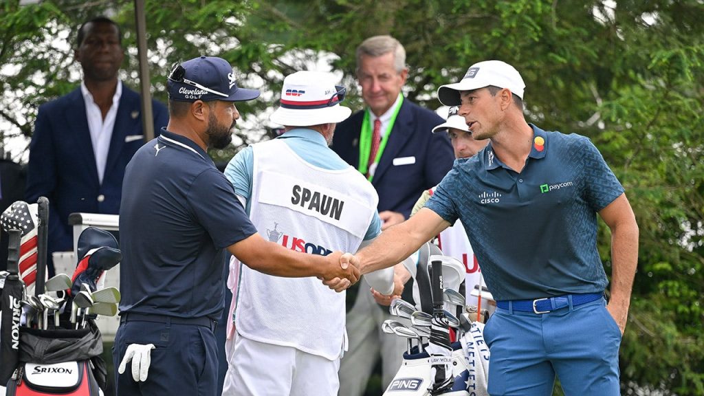 JJ Spaun, the US Open champion, feels he owes Viktor Hovland a bottle of wine.