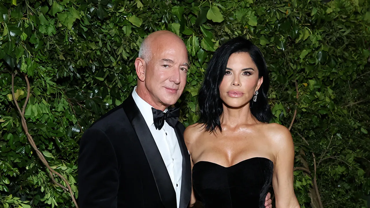 Jeff Bezos and Lauren Sánchez alter Venice wedding location due to security issues, according to reports