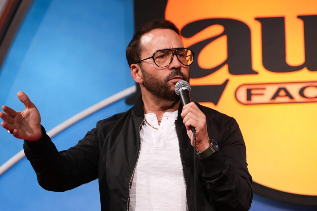 Jeremy Piven Shares His Thoughts on Fame, Stand-Up Comedy, and the Influence of His Late Mother on His Career