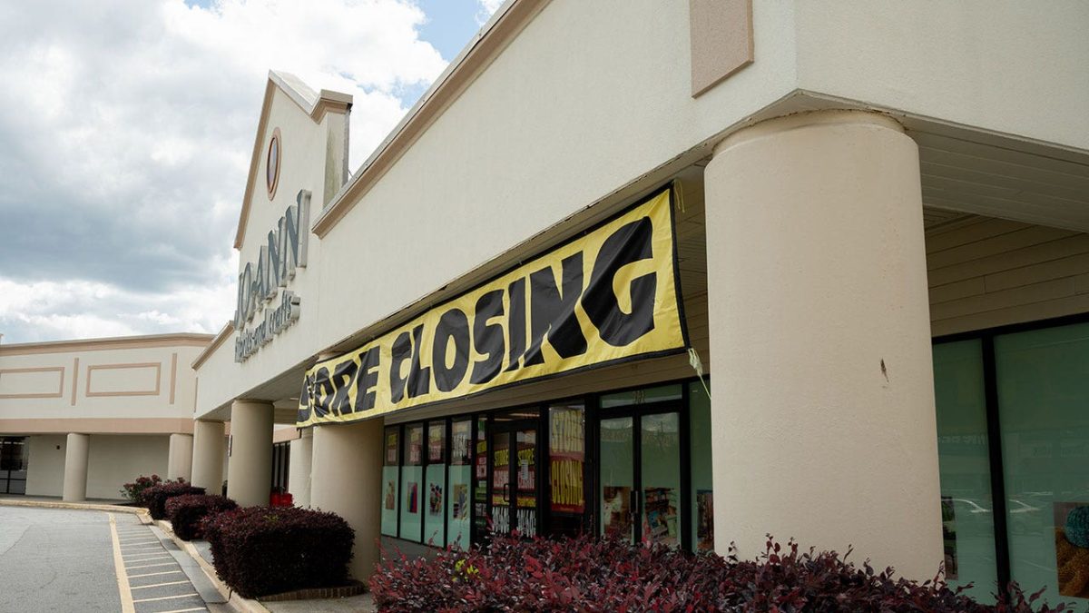 Job losses in retail increase as large chains shut down locations due to economic strain