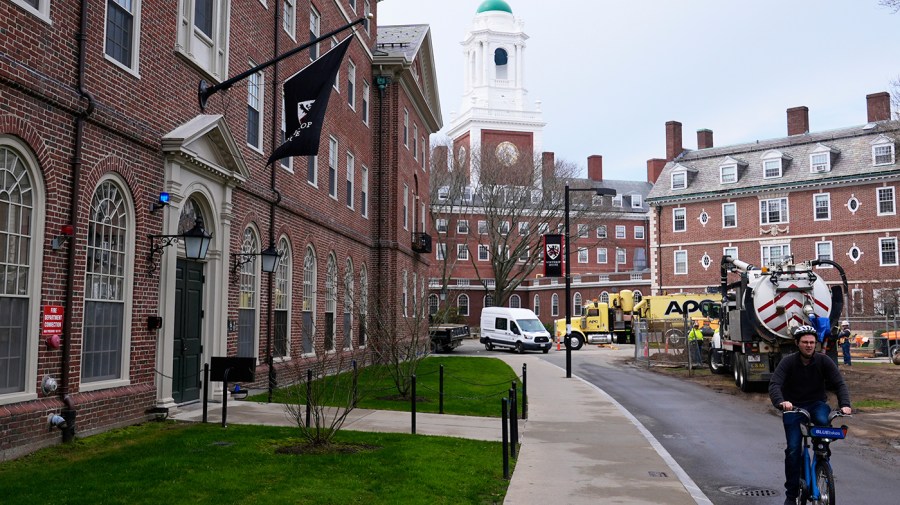 Judge prolongs decision against Trump's visa restrictions for Harvard