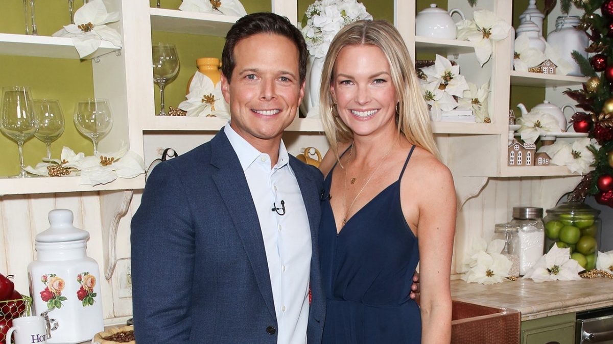 Kelley Wolf arrested in video following her divorce announcement from Scott Wolf