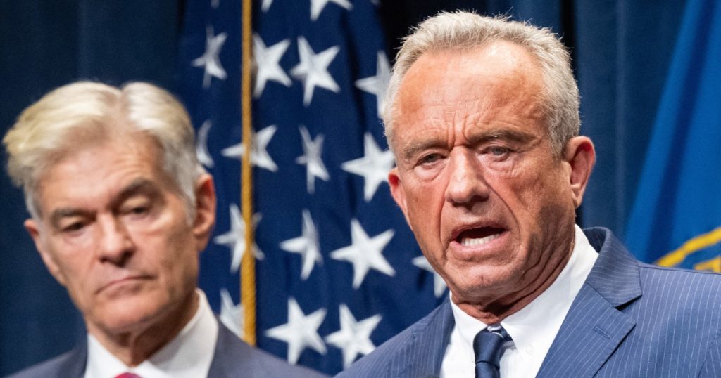 Kennedy announces that health insurers agreed to modify the prior authorization procedure.