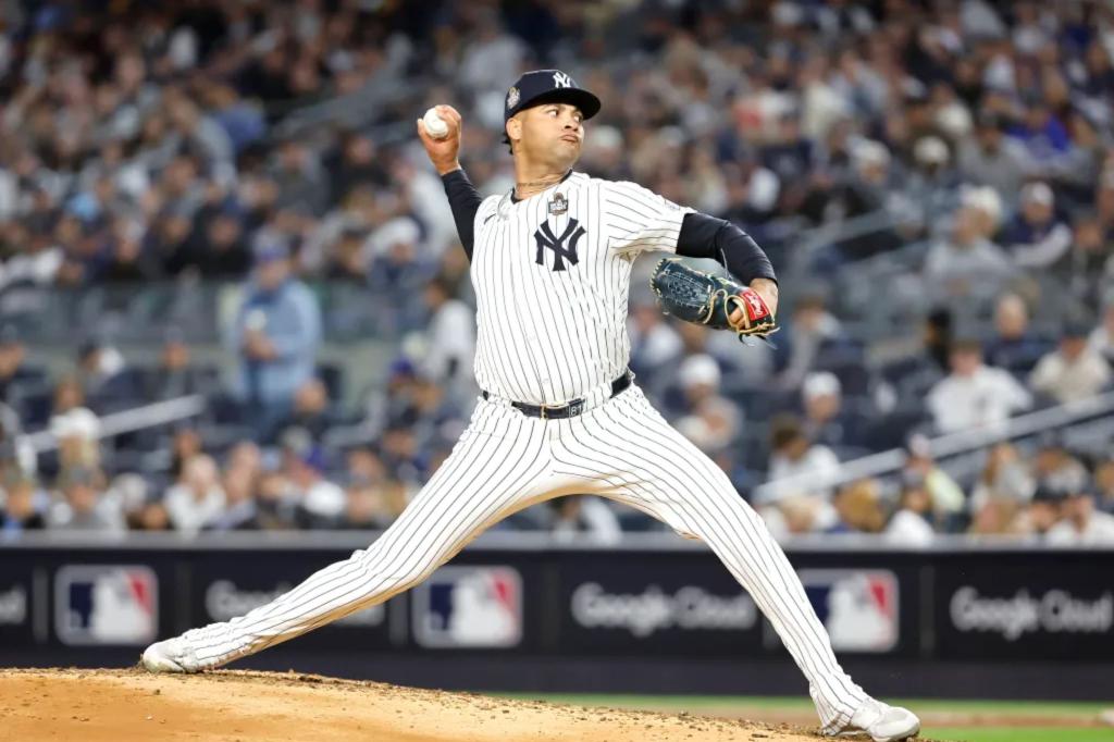 Luis Gil makes important progress in his long Yankees injury recovery