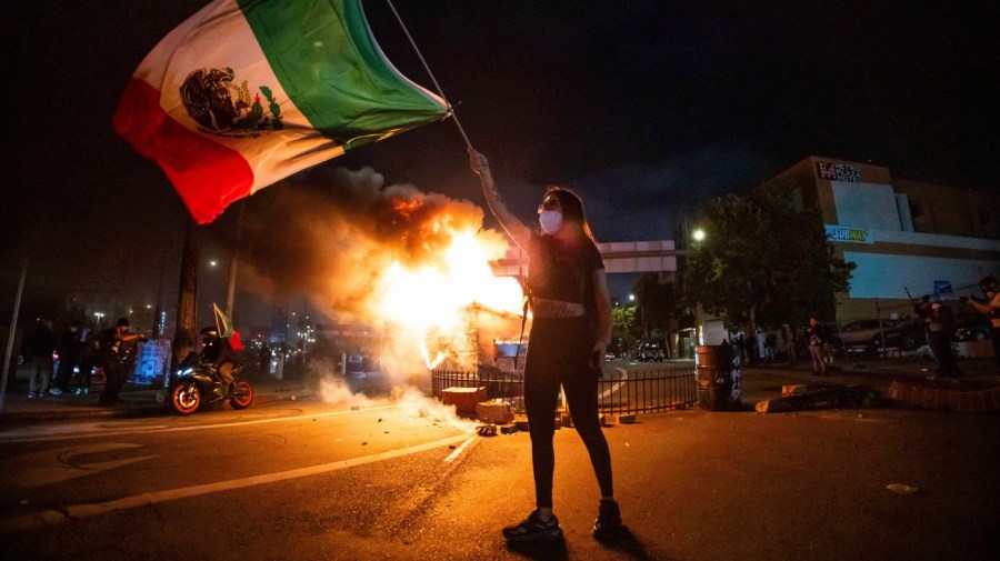 Mexican flag becomes L.A. protest symbol: What to know