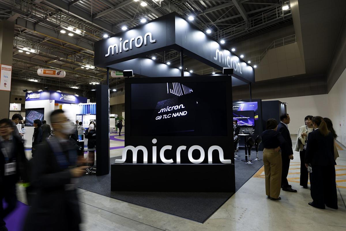 Micron's Outlook Receives Tepid Reaction After 2025 Stock Surge