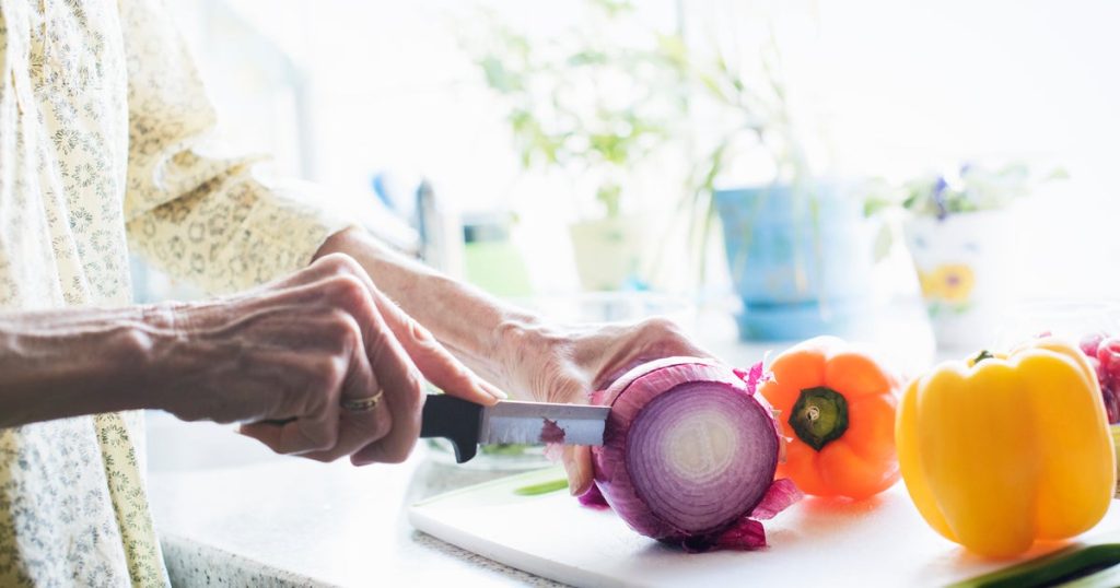 Minimize Microplastics Consumption: 6 Practical Methods