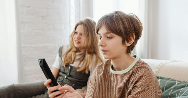 More People Stream than Watch Cable and Broadcast TV for the First Time