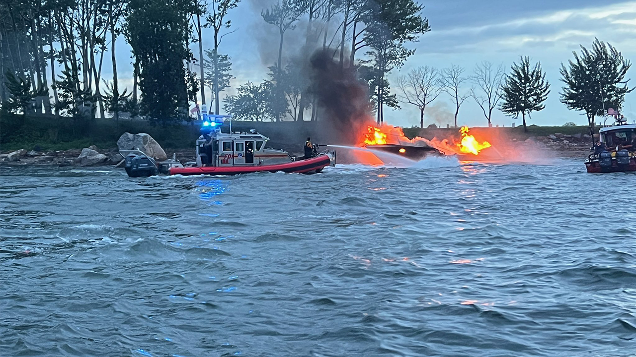 Over 20 individuals hurt when boat ignites in New York; captain faced with DWI charges.