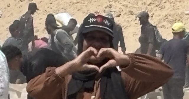 Palestinians Celebrate America and Trump at Gaza Aid Location Supported by the U.S.