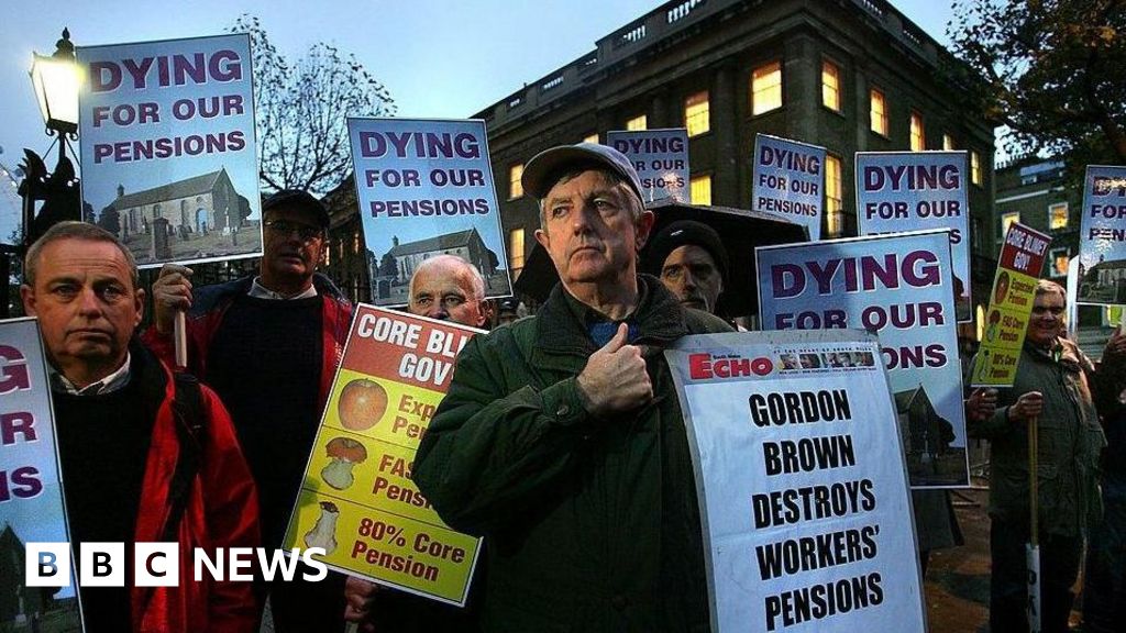 Pension campaigners for Allied Steel and Wire urge that surplus funds be utilized.
