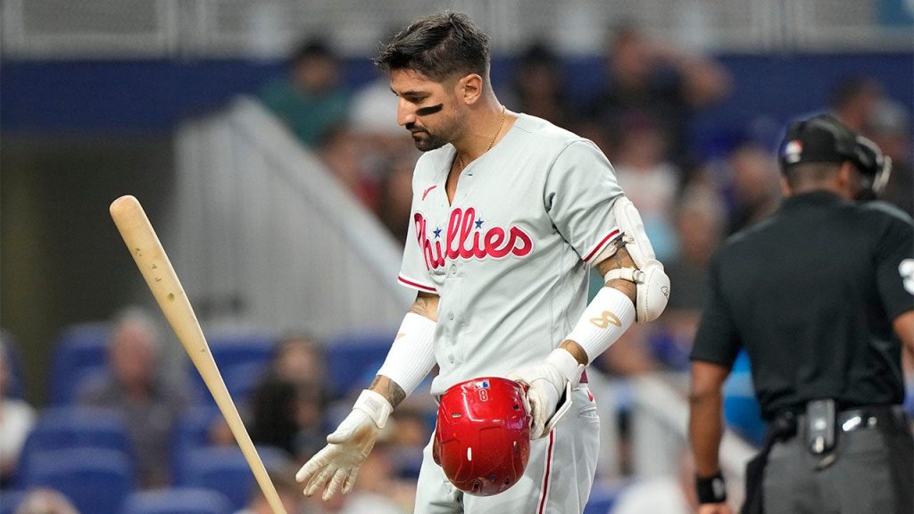 Phillies manager removes Nick Castellanos from lineup for unclear reasons