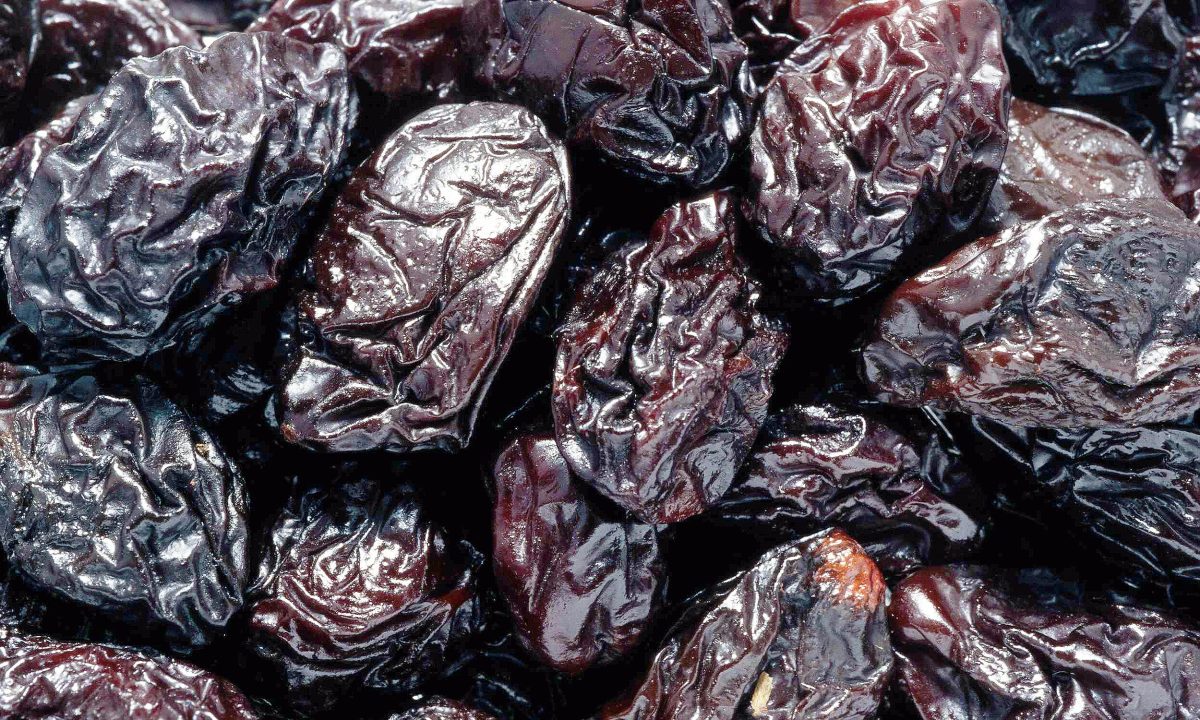 Protein-rich fruit boosts muscle and bone health in those over 45