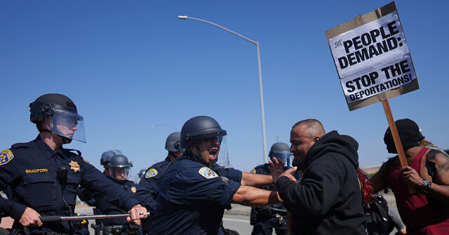 Protesters Against ICE Disrupt 101 Freeway in Los Angeles Once More