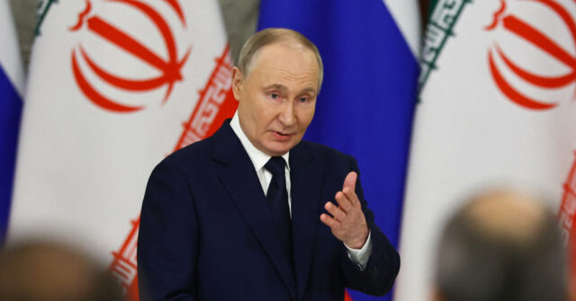 Putin Proposes to Help Resolve Israel-Iran Conflict, Cautions U.S. on Getting Involved