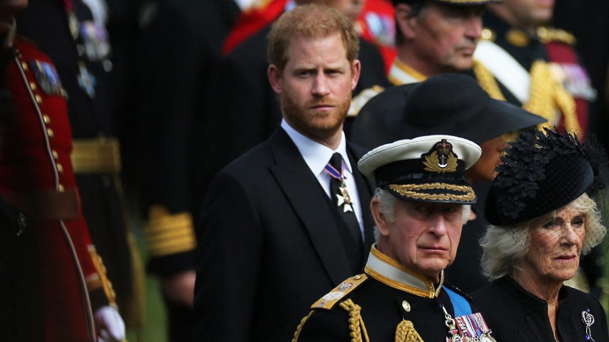Queen Camilla will not get involved in the conflict between King Charles and Prince Harry, say experts.