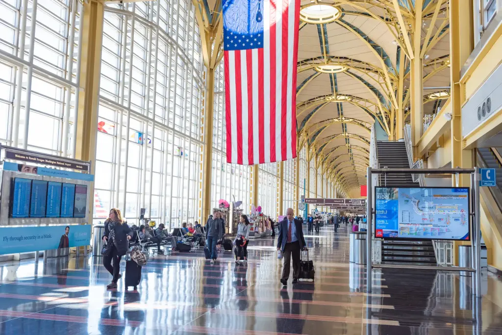 Reagan National Airport to stop flights during Army's 250th anniversary parade