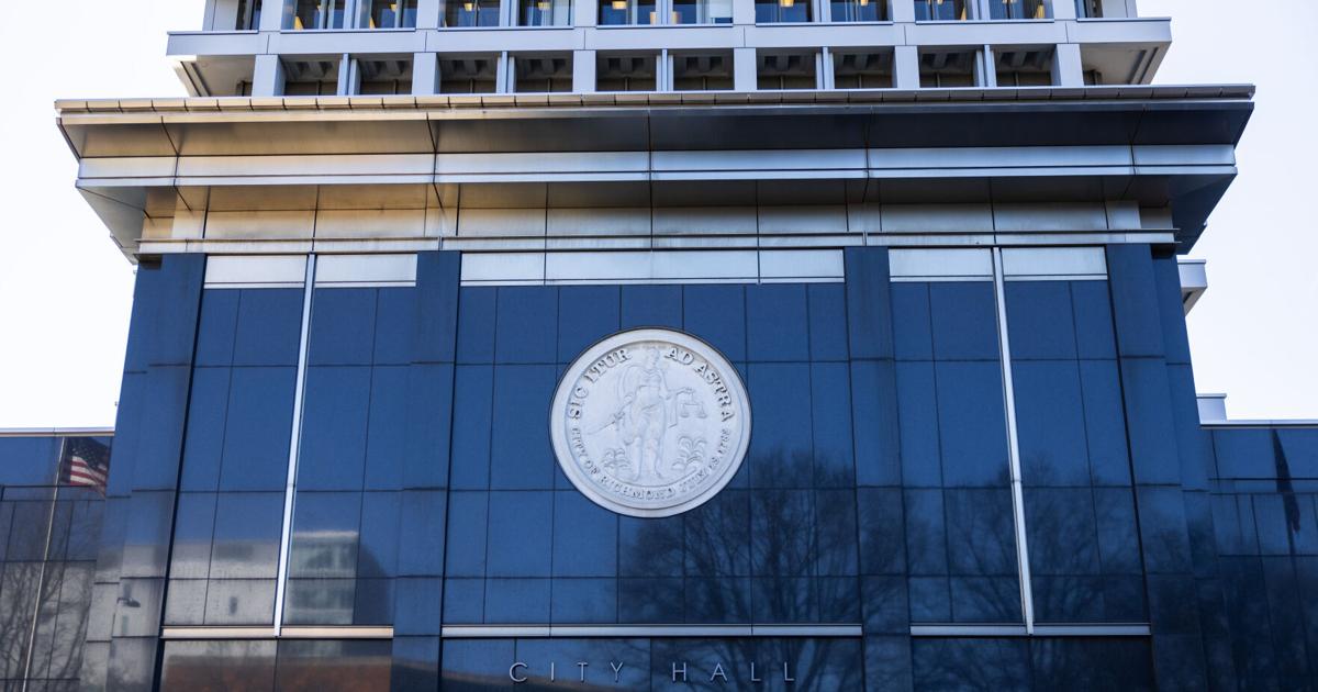 Report: city credit cards spent $5M on 'dubious expenses'