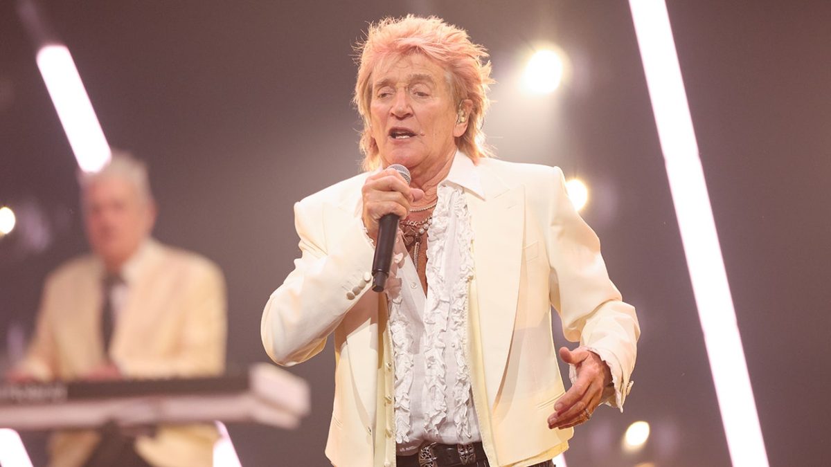 Rod Stewart, 80, calls off 6 shows due to flu illness