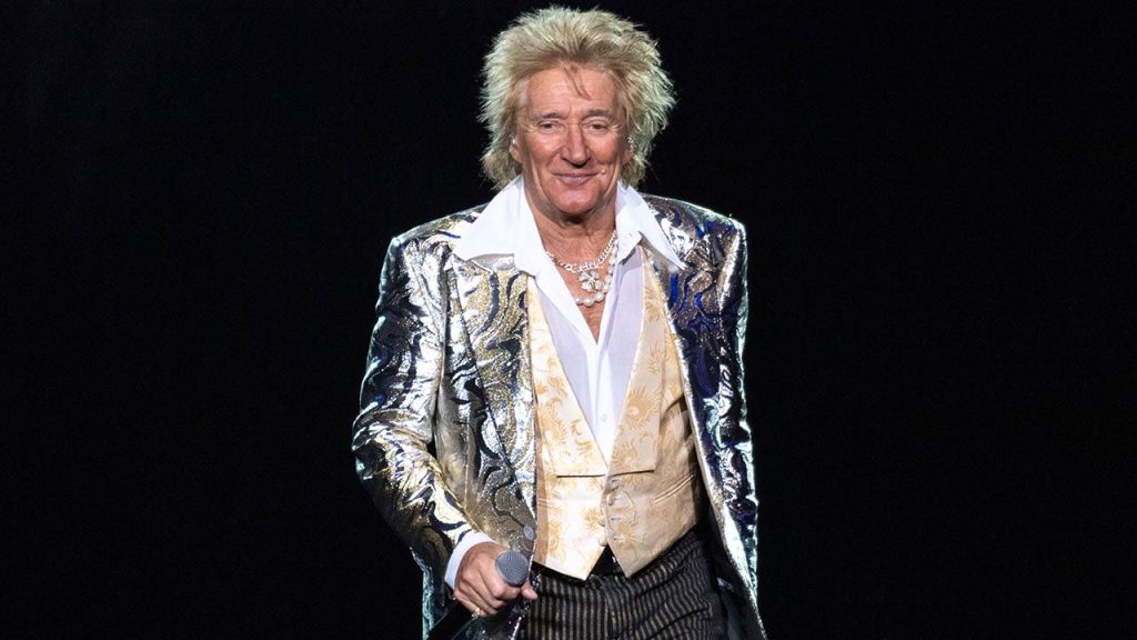 Rod Stewart had to withdraw from the Vegas show suddenly.