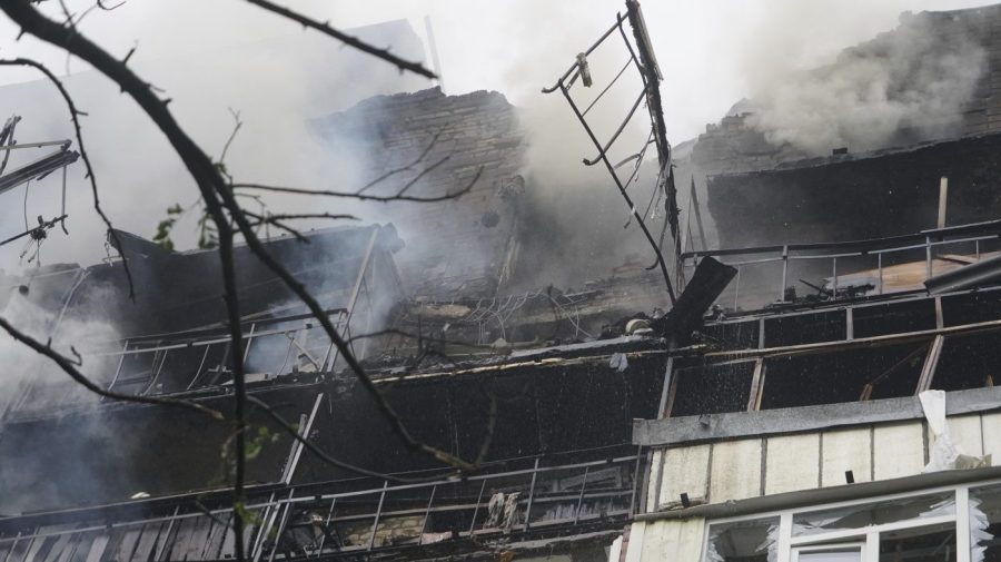 Russia carries out a significant drone attack on Kharkiv while peace discussions are stalled.