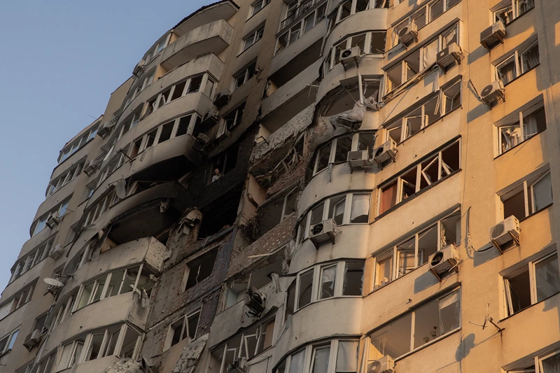 Russia fires missiles and drones at Kyiv in response to Ukrainian drone attacks