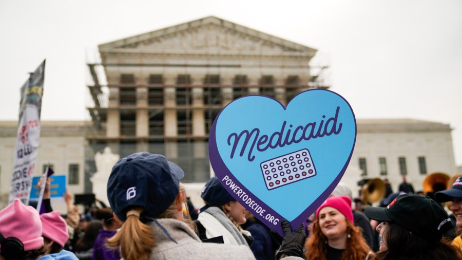 Senate bill permits cutting funding for Planned Parenthood