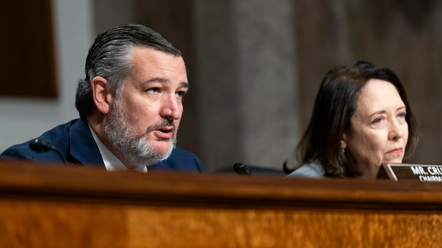 Senate parliamentarian permits GOP to maintain restrictions on state AI regulations