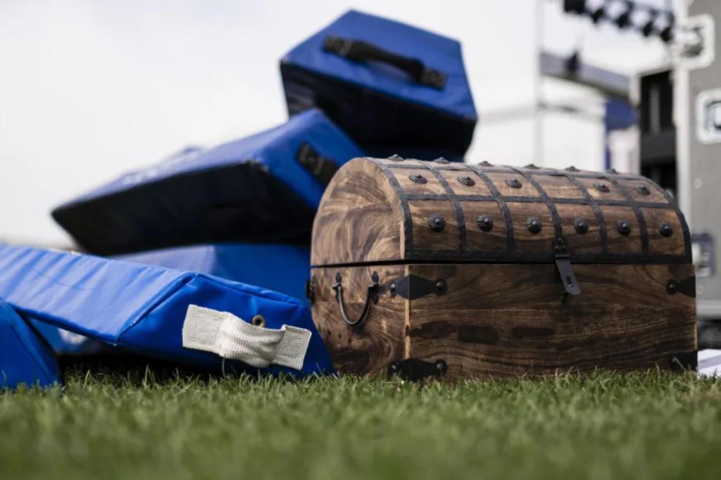 Shane Bowen is using a turnover chest to boost the defense for the Giants.