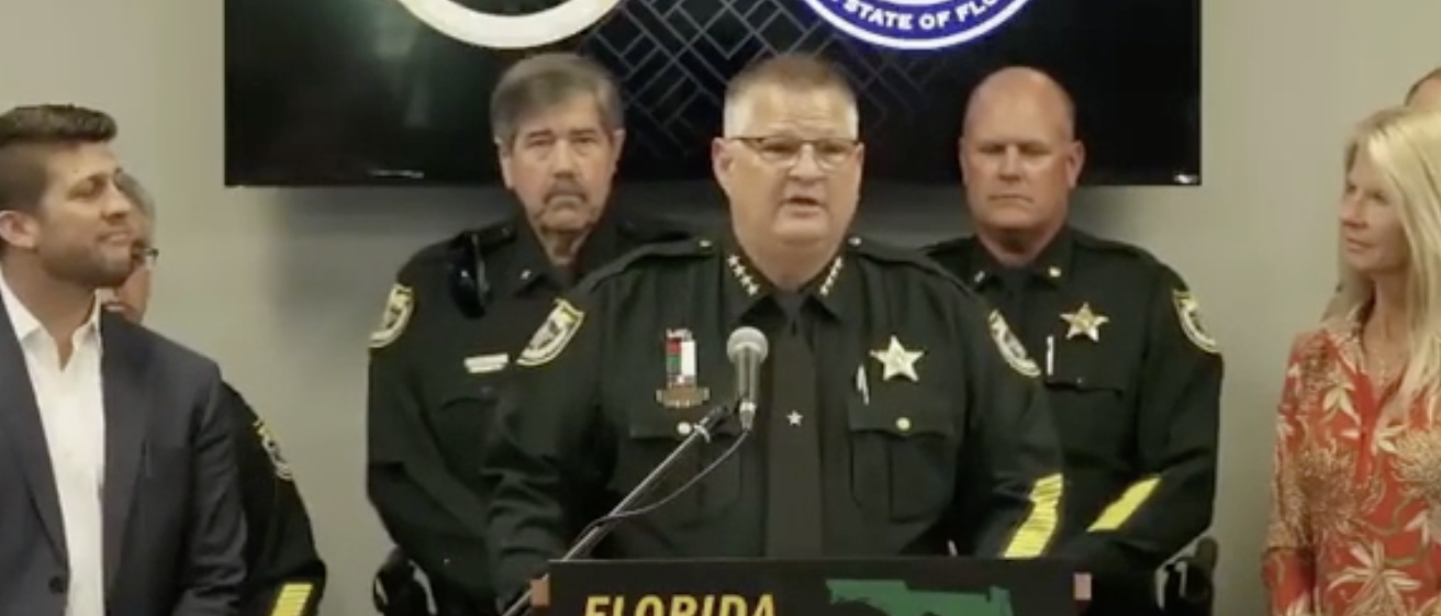 Sheriff Threatens Rioters with Serious Consequences if They Cause Trouble