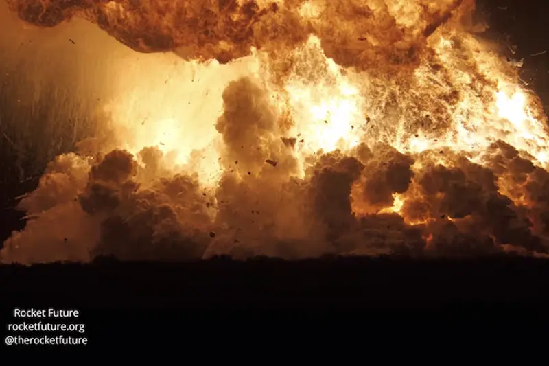 SpaceX Starship rocket detonates, complicating Musk's plans for Mars.