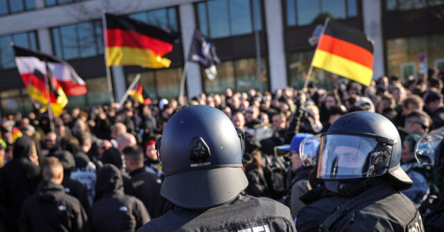 Spy Chief from Germany Claims Intelligence Agencies Targeted Against the Right Wing