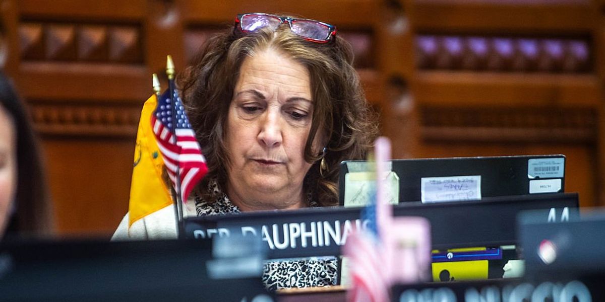 State House silences Republican for discussing inappropriate material that Democrats wanted to keep in elementary schools.