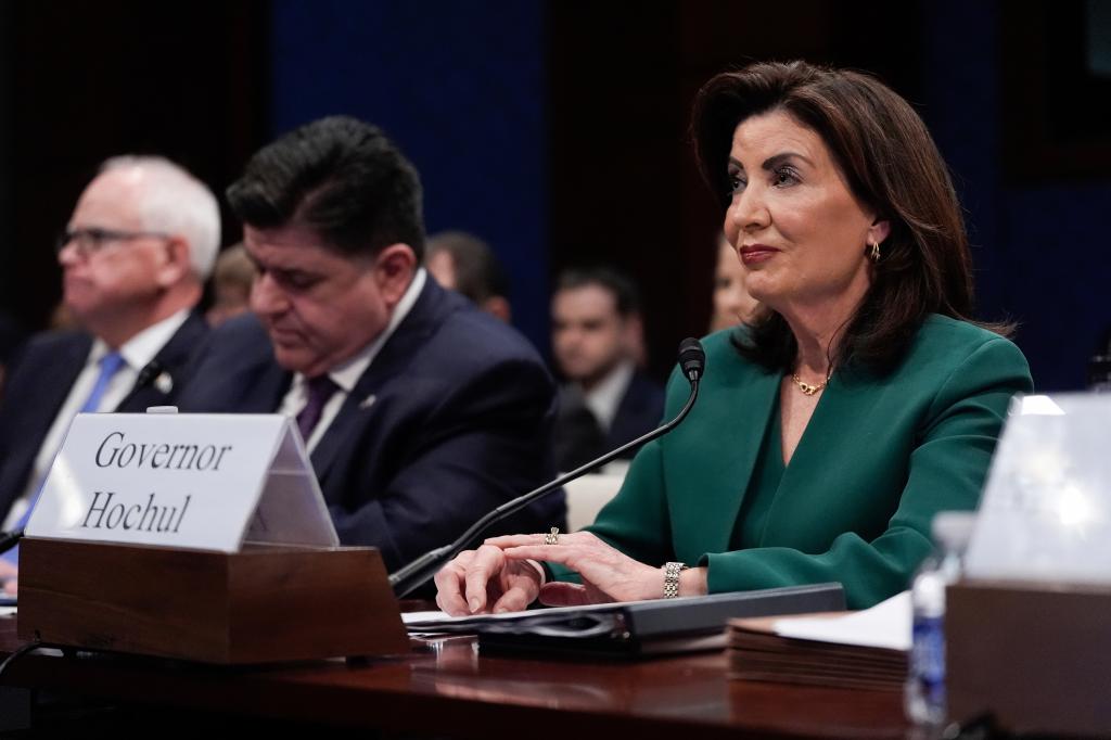 Stefanik challenges Hochul on the migrant crisis in an intense debate