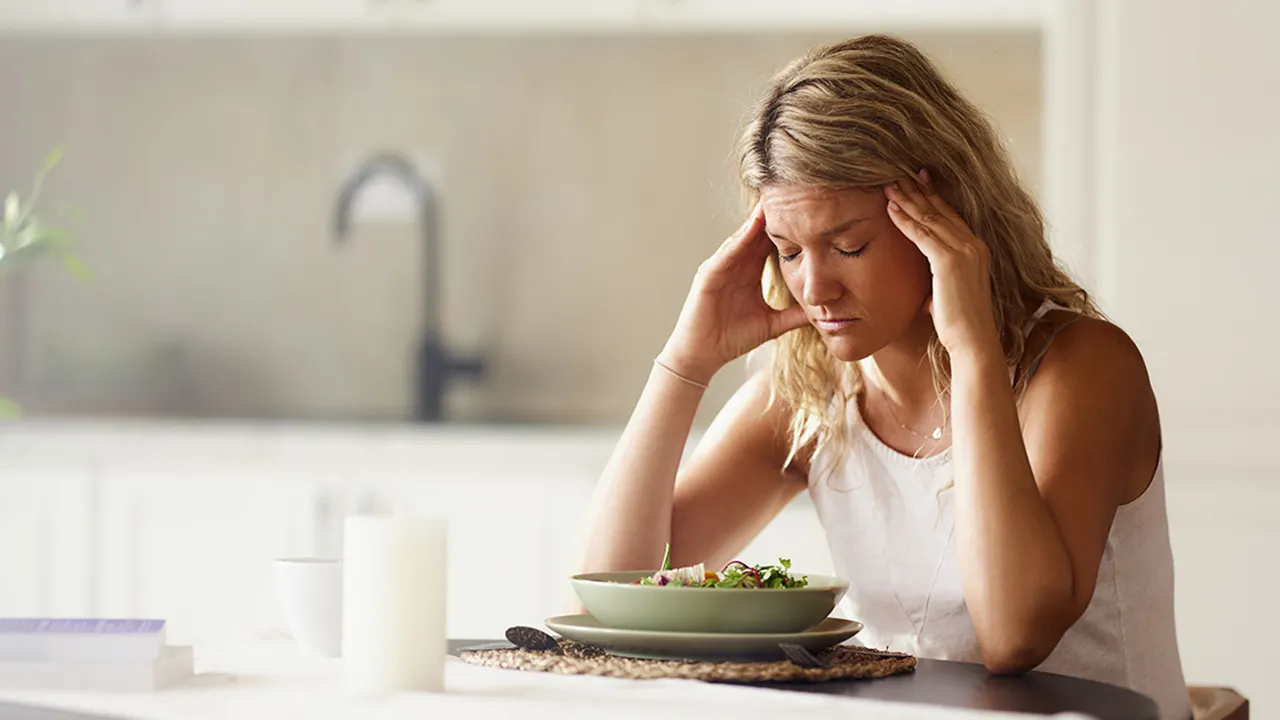 Study finds a connection between low-calorie diets and higher levels of depression.