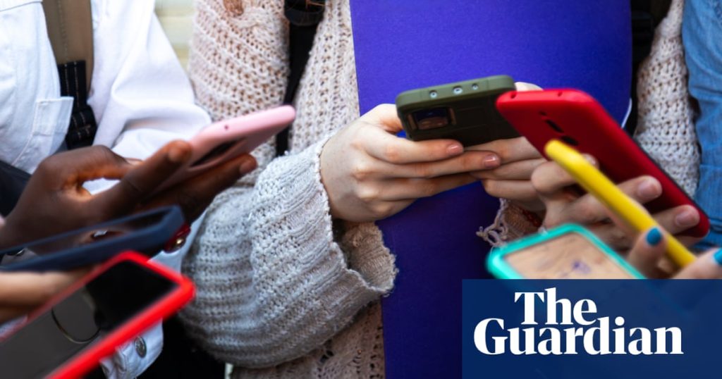 Study finds teenagers with high screen addiction are at increased risk of suicidal behavior.