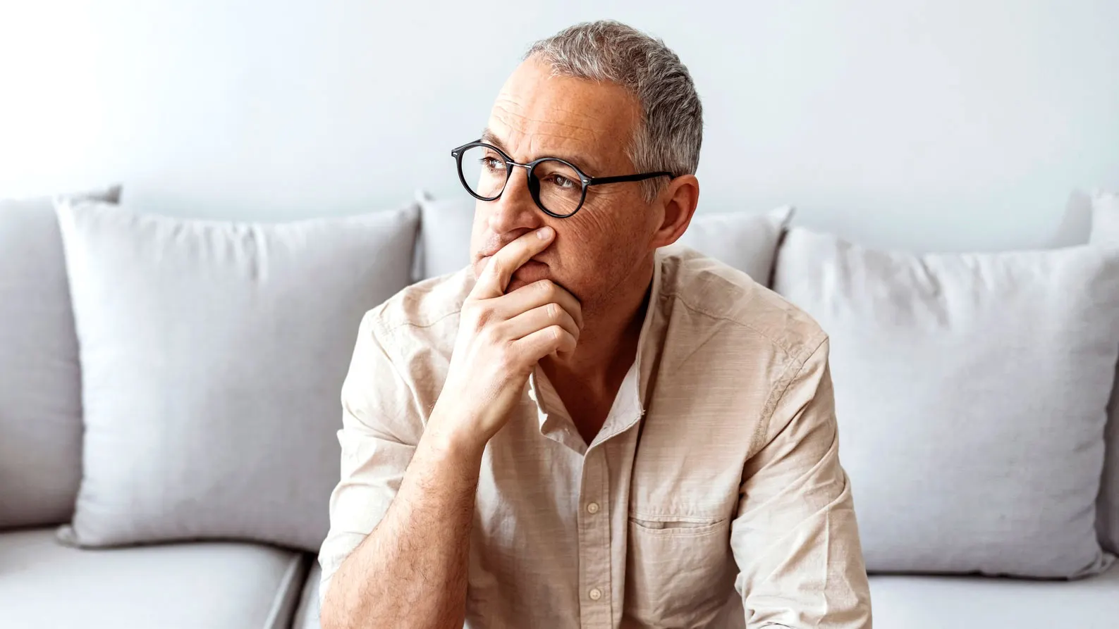 Study shows how negative thoughts might change the brain physically