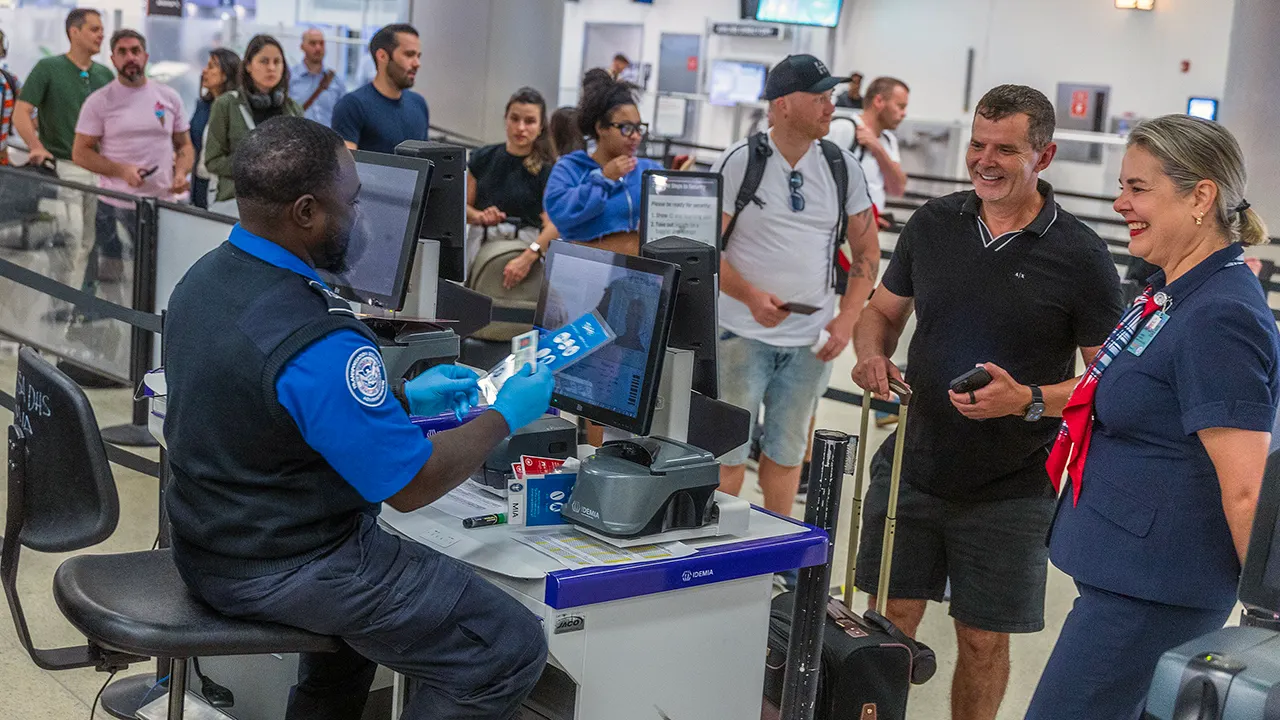 TSA will introduce a security lane for military personnel
