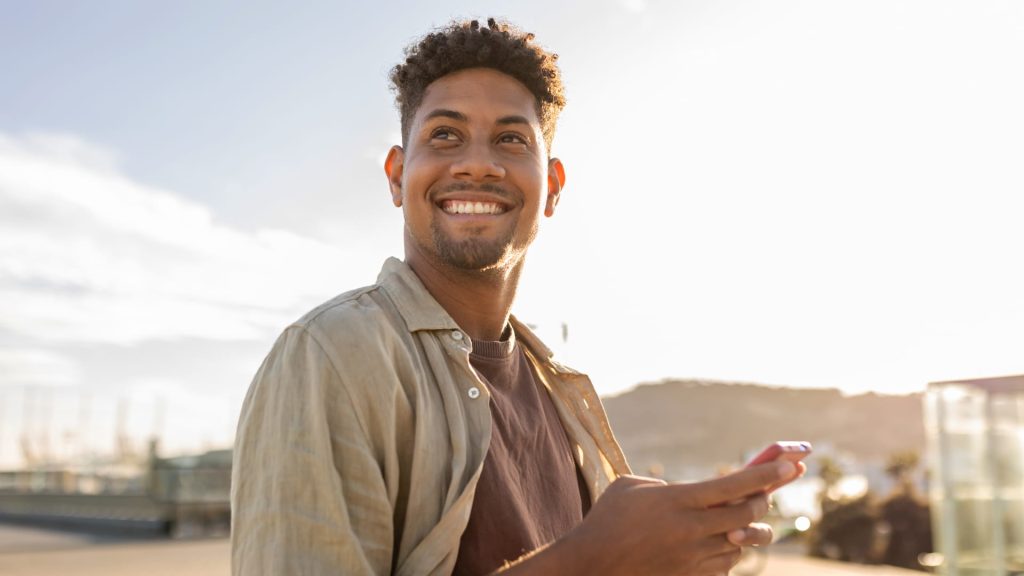 The amount Americans hold in their 401(k)s based on different income levels