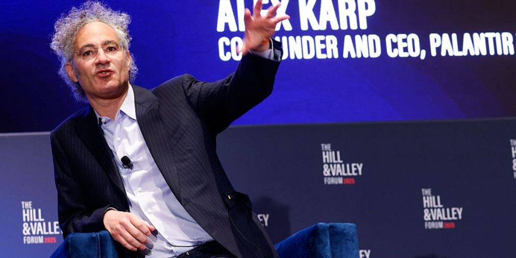 The reasoning behind Palantir's contentious growth in Washington is straightforward.